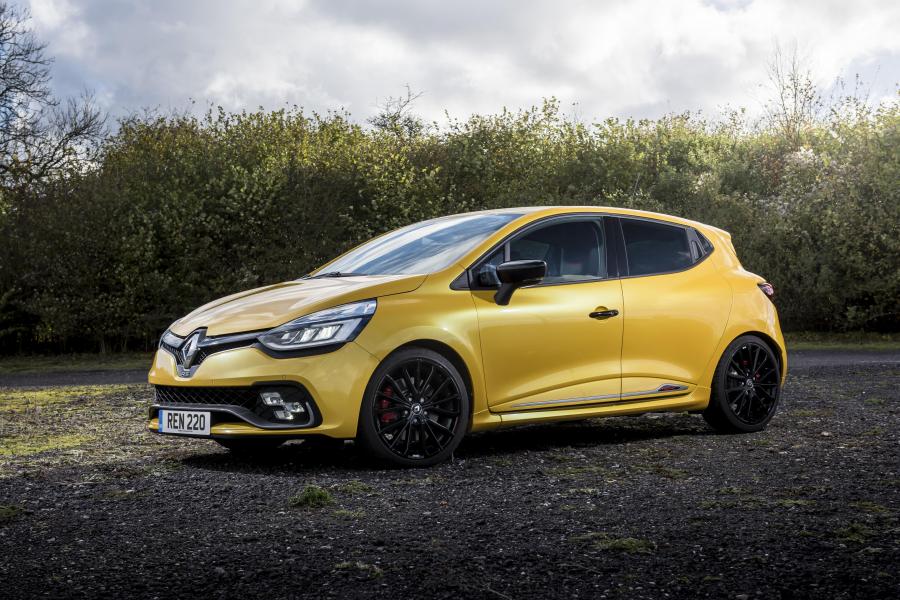  Renault Clio R.S. 220 Trophy 2016 года  (UK) (фото 29 из 30)